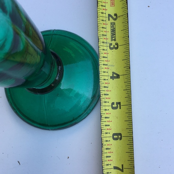 Recycled glass bud vase - GREEN - Picture 2 of 3